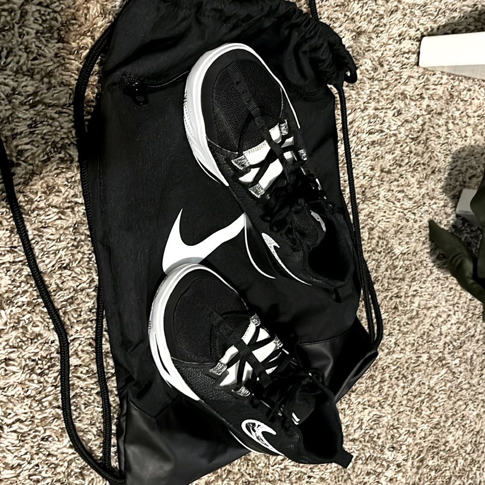 Kyrie Irving basketball shoes